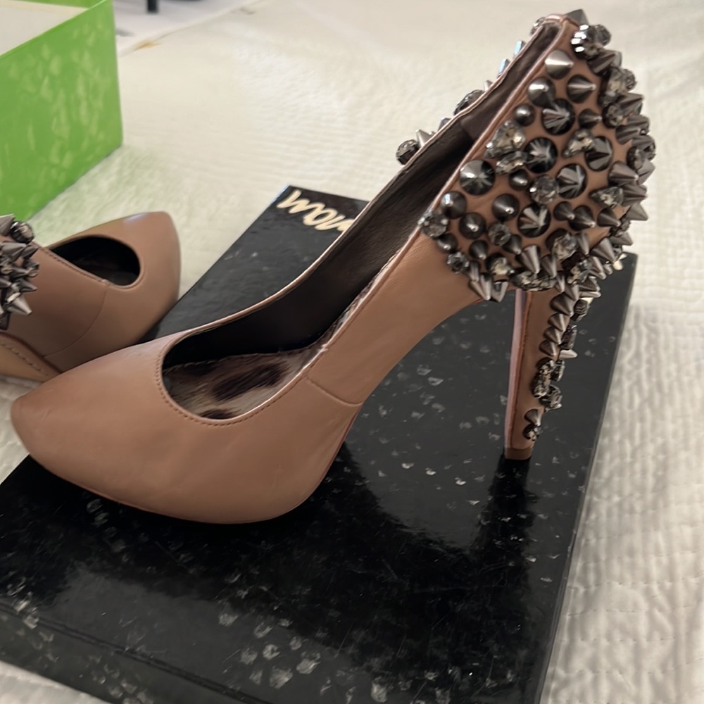 Sam Edelman nude spiked shoes - Picture 13 of 15